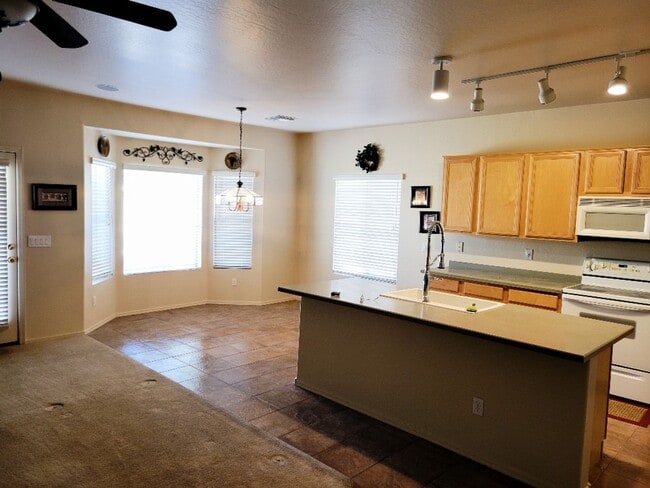 Foto del edificio - Highland Ranch / Power and Guadalupe