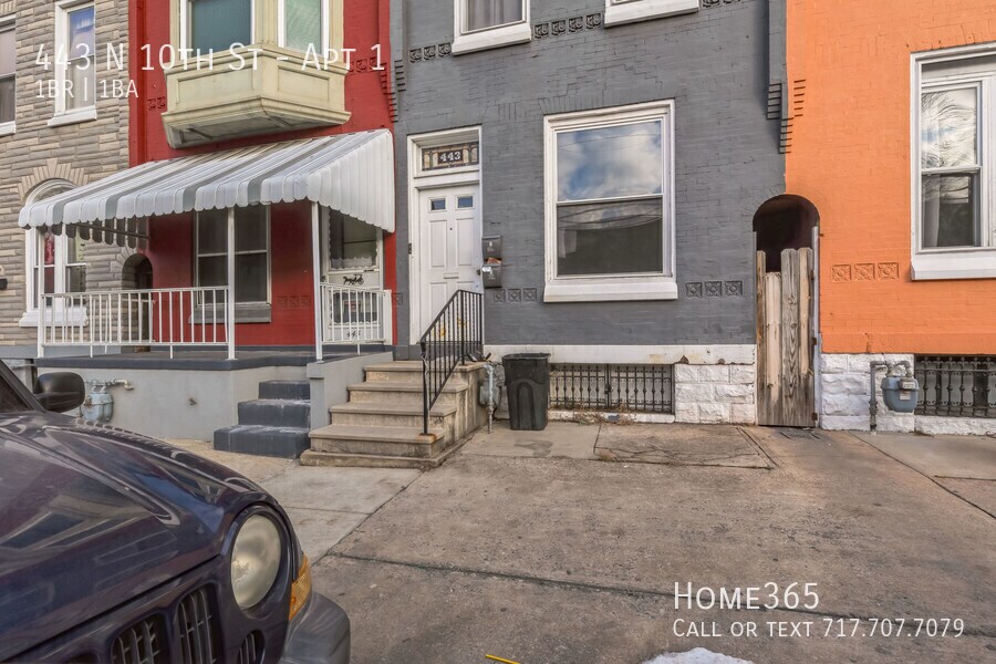 Foto principal - Cozy 1 bed 1 bath Apartment is Almost Here!
