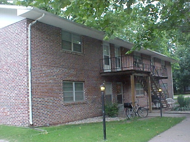 Building Photo - 731 N 6th St
