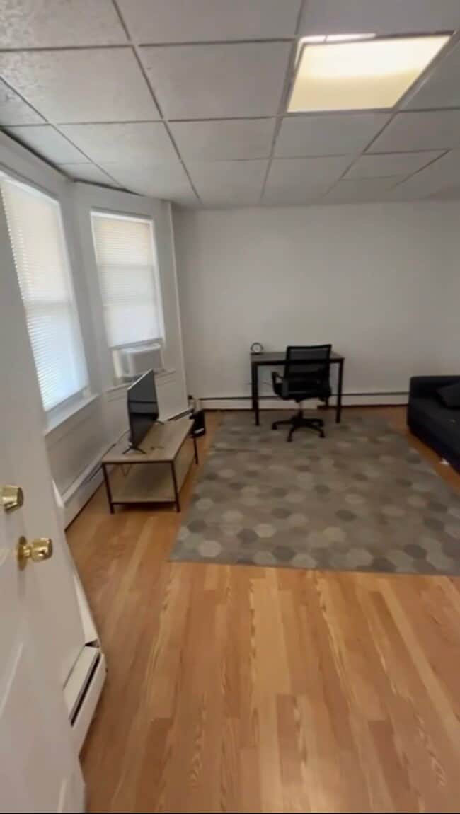 Sala de estar - 738 Edgar Rd