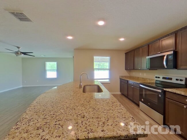 Foto del edificio - 77342 Lumber Creek Blvd