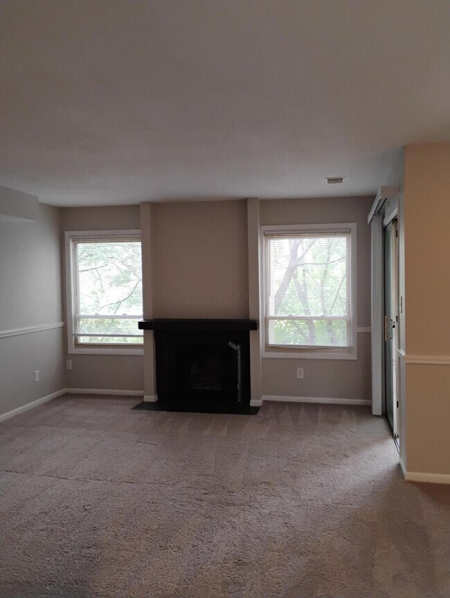 Foto del edificio - 1475 Cliff Ct