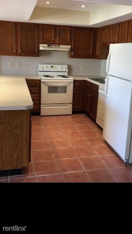 Building Photo - 3 br, 2.5 bath  - 1280 12TH FAIR WAY