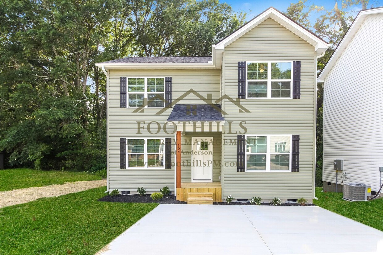 Foto principal - 104 Crown Ct