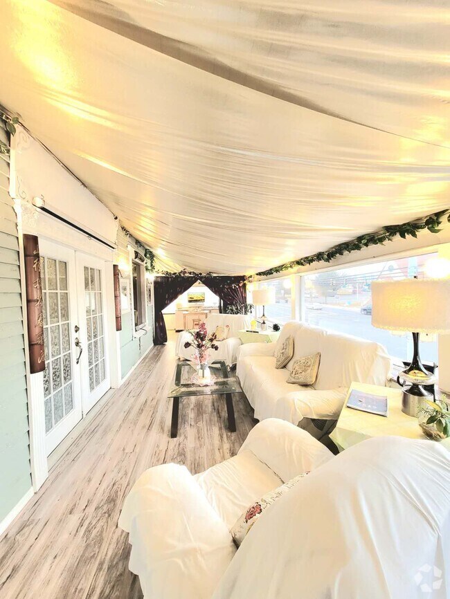 Lake Bay Apartments for Rent with Utilities Included Pleasantville