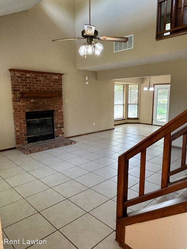 Building Photo - 4 br, 2 bath House - 3017 NE Lancaster Lane