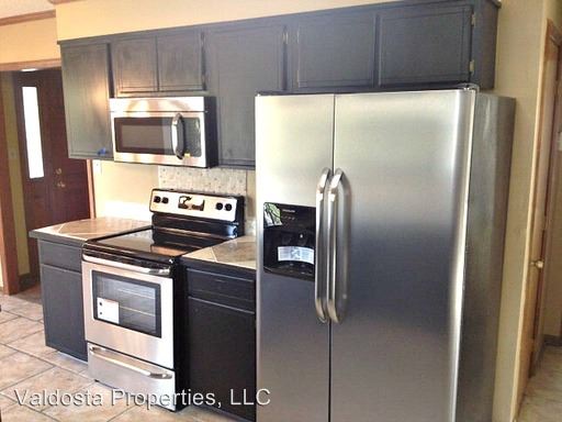 Foto del edificio - 319 Jennifer Cir