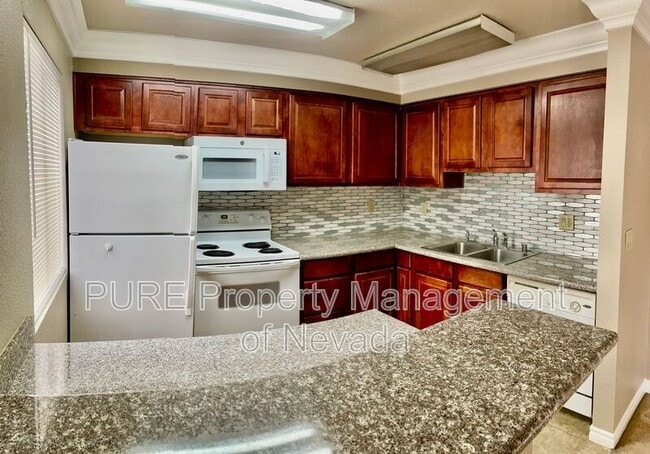 Building Photo - 5220 Indian River Dr