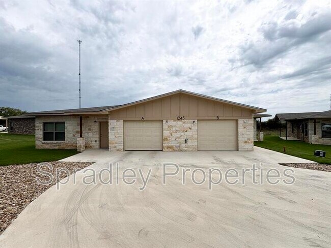 Foto del edificio - 1245 Jasmine Dr