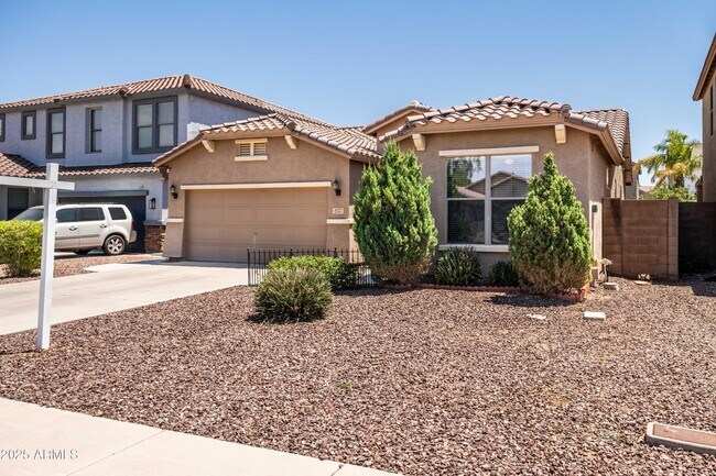 Foto del edificio - 2177 W Agrarian Hills Dr