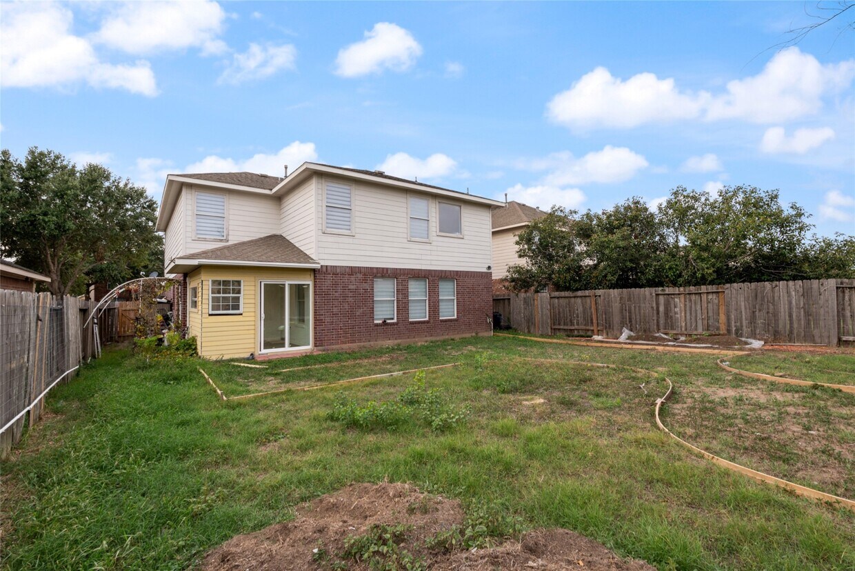 Foto del edificio - 5902 Rye Creek Dr