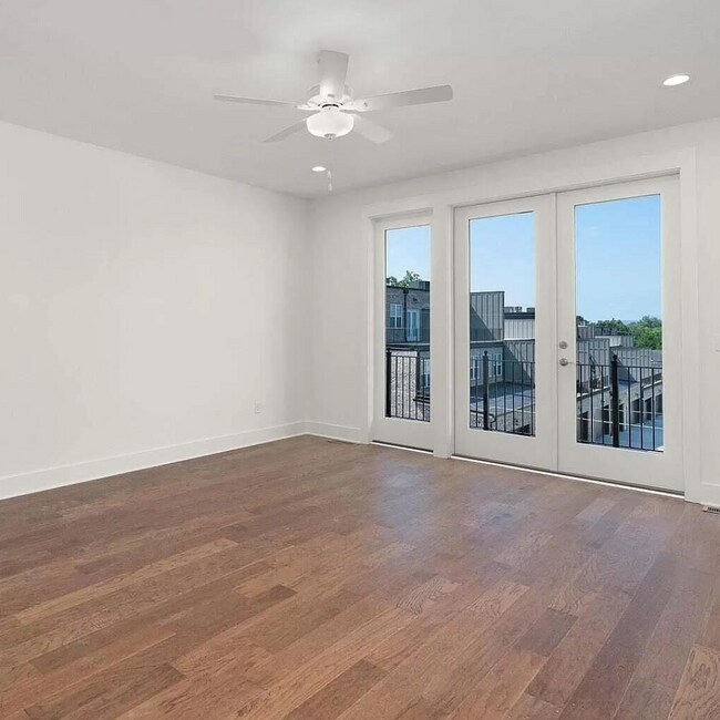 Foto del edificio - 829 S Greenwood Ave