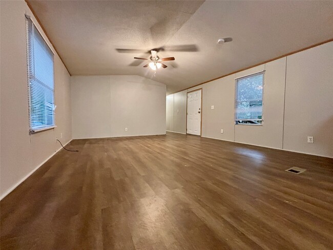 Foto del edificio - 13295 Pecan Tree Dr