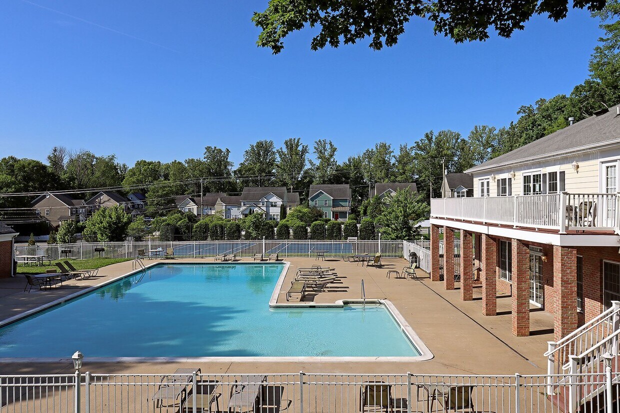 Primary Photo - Pet-Friendly Villas at Southern Ridge Apar...