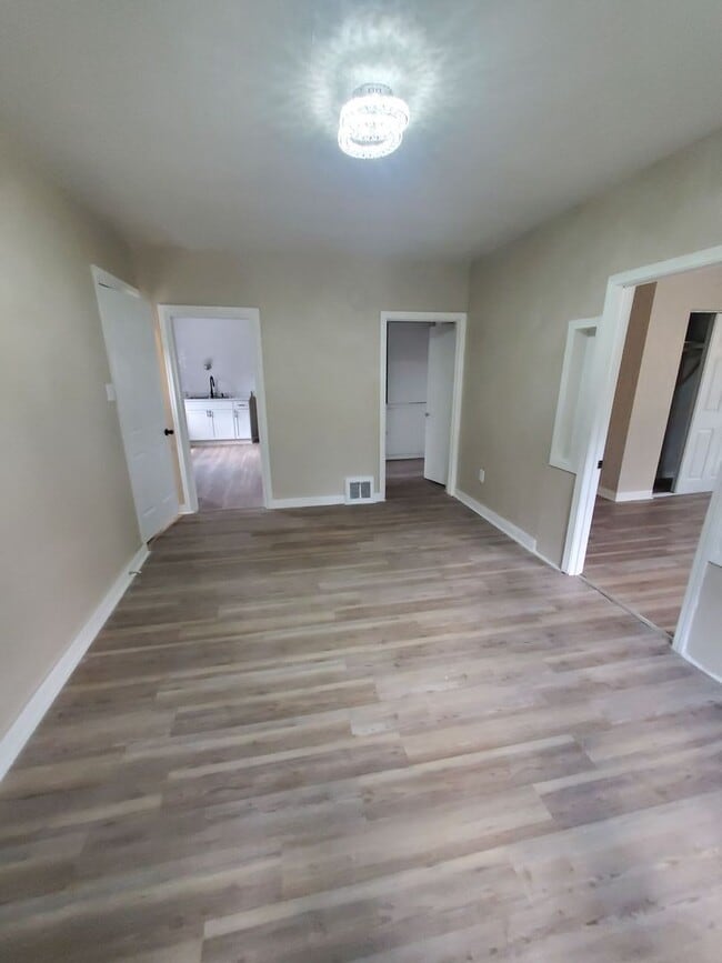 Building Photo - 4207-4207A N 39th St. (Duplex) (ACE PROPERTY)