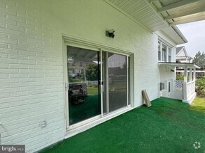 Building Photo - 10209 Douglas Ave