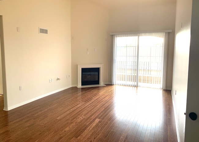 Interior Photo - La Providencia