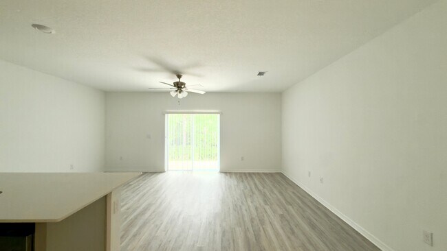Foto del edificio - 2947 Canary Ave
