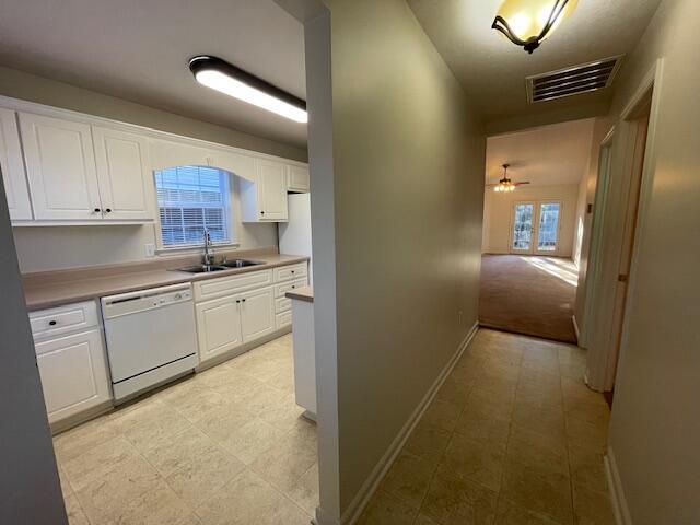 Building Photo - 138 W Middlebury Ln SW