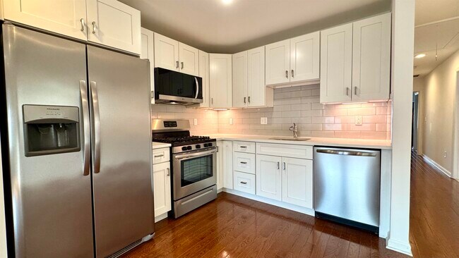 Foto del edificio - 51 Cottage St