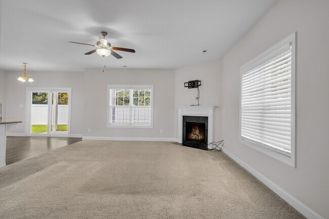 Building Photo - 2908 Bettye Gresham Ln