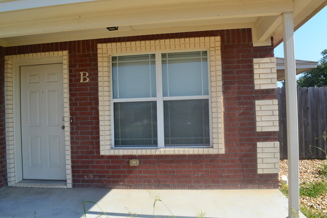 Apt B front entrance. - 220 Ryan Cir Apt B