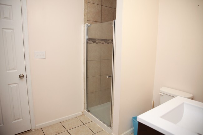 Foto del edificio - 4700 Rippling Pond Dr