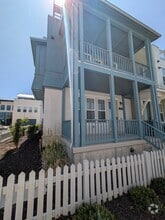 Building Photo - 11201 S Kestrel Rise Rd