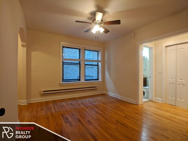 Building Photo - 612 W Patterson Ave