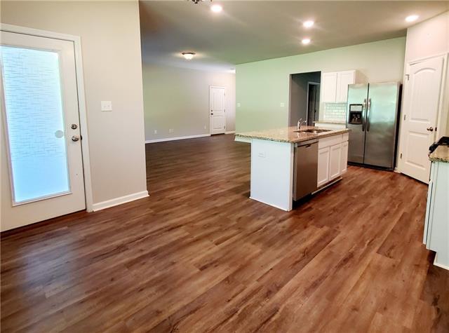 Building Photo - 42439 Evangeline Dr