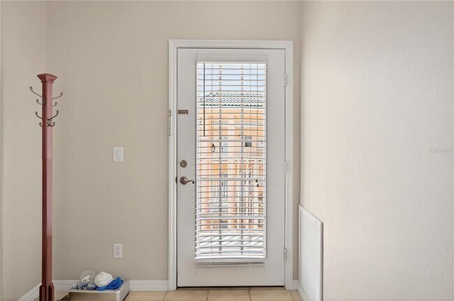 Foto del edificio - 1421 Gondola Park Dr