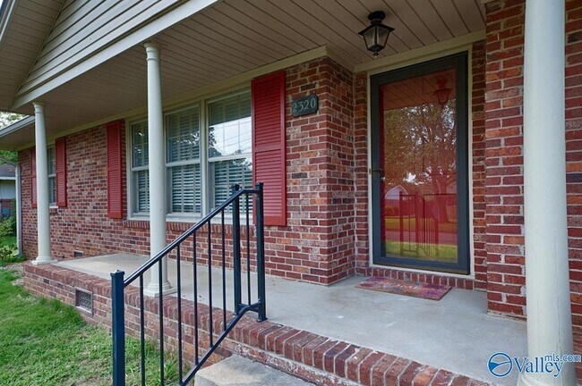Foto del edificio - 2320 Rodgers Dr NE