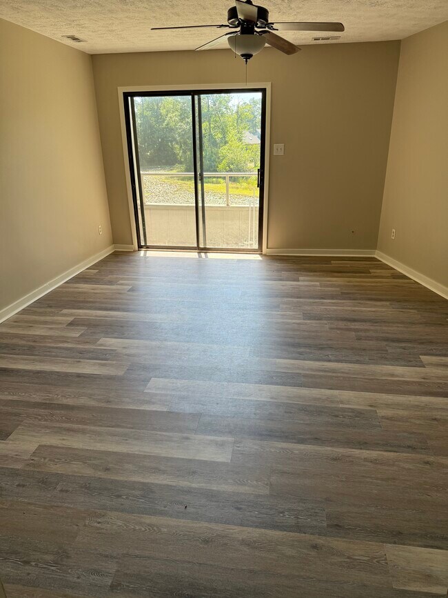 Building Photo - 133 Mallard Cove