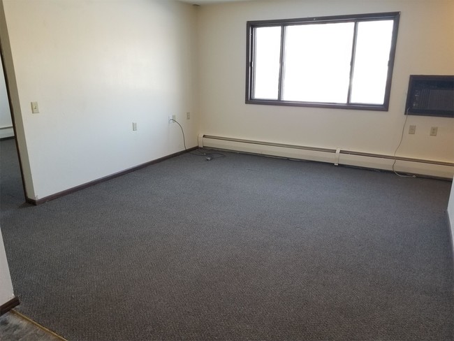 Building Photo - Ashwood Apartments NEW - 501 - #1