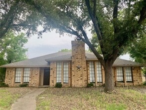 Building Photo - 7701 Salzburg Dr
