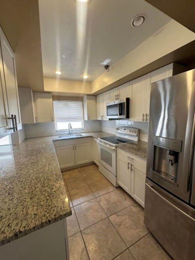 Photo - 641 W 9th 2, Riviera Beach, FL 33404 - 7355 House