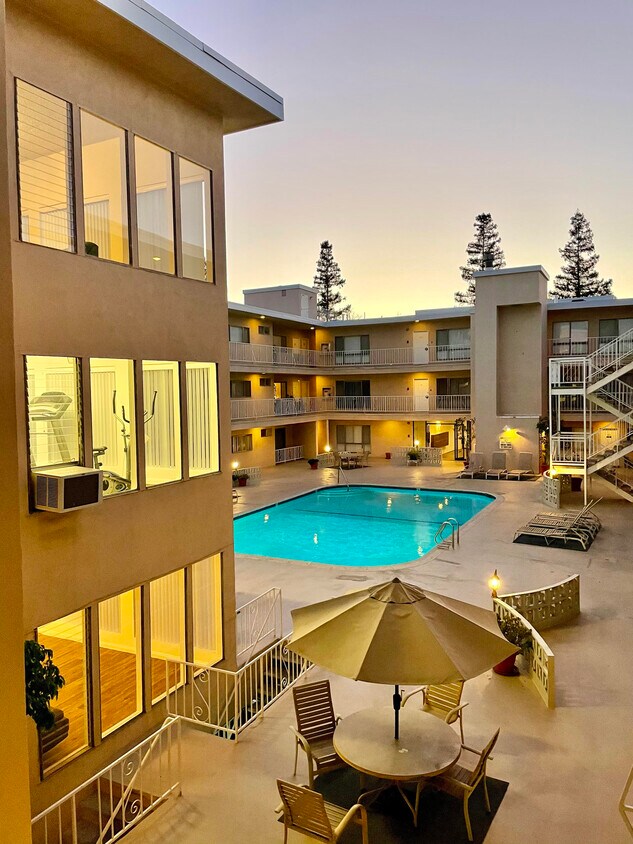 Encino Towers Apartments Encino, CA