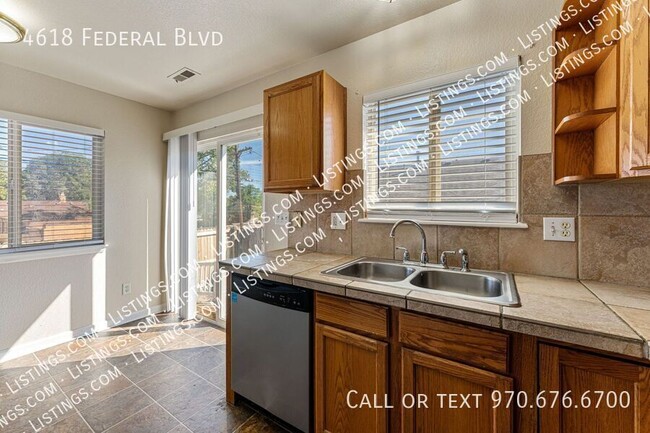 Building Photo - Charming Home in Sunnyside!