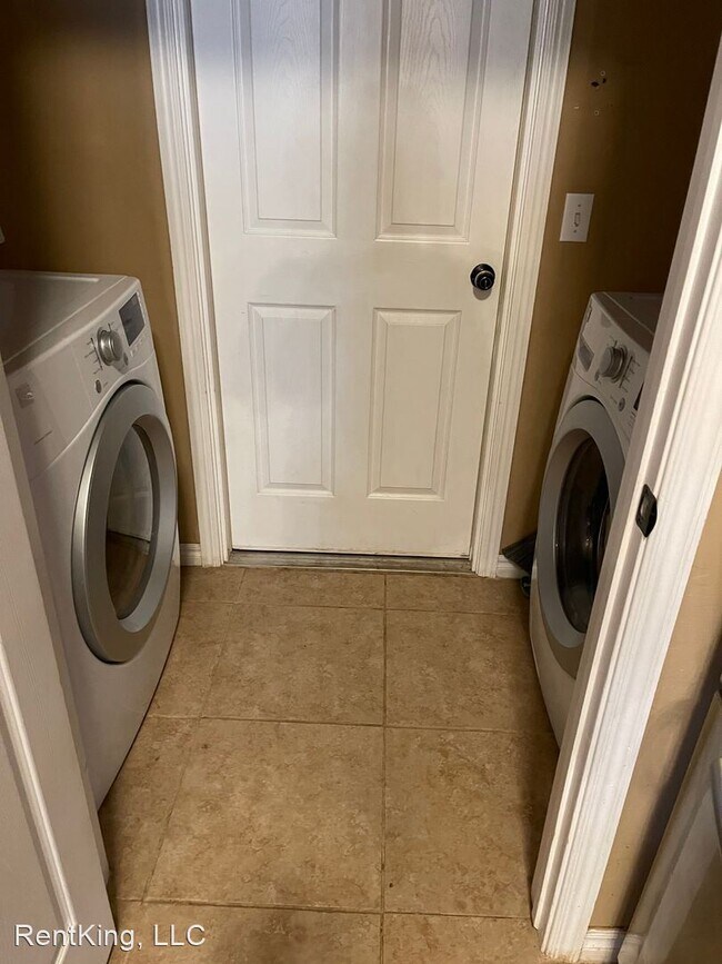 Foto del edificio - 3 br, 2 bath House - 1524 Central Pkwy