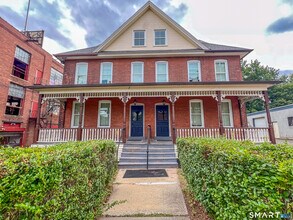 Building Photo - 14 Pease Ave