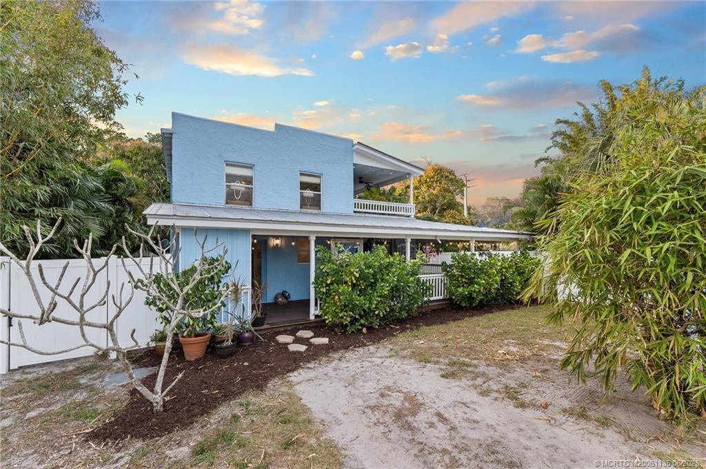 Foto principal - 508 SE Balboa Ave