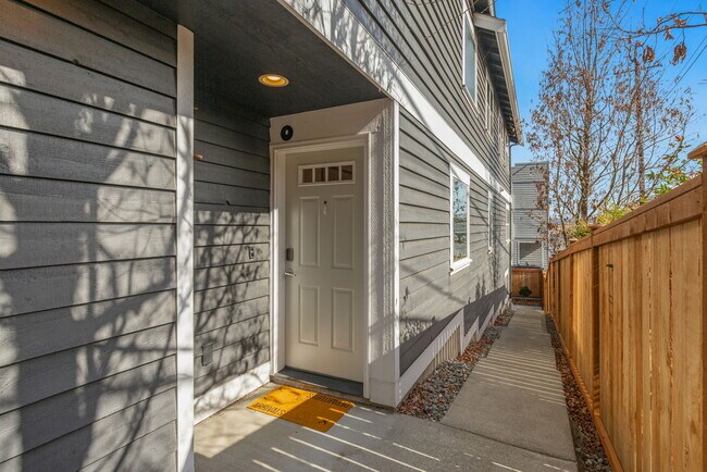 Foto del edificio - 3006 SW Hinds St