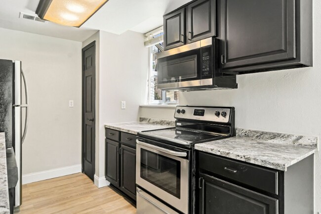 Foto del edificio - 12430 E Cornell Ave