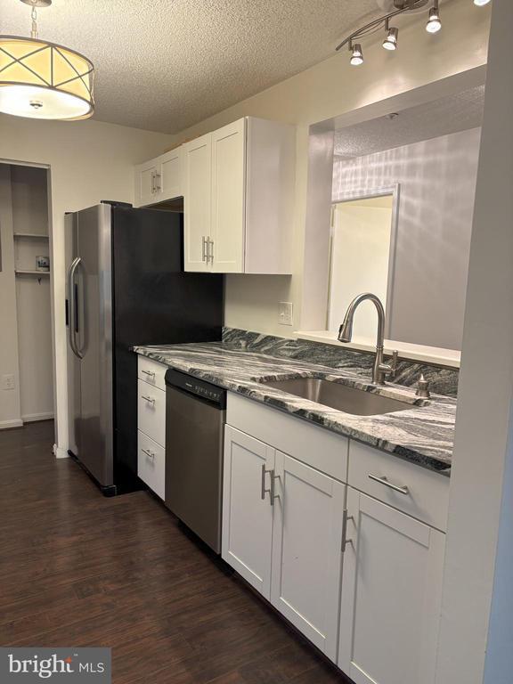 Foto del edificio - 12907 Churchill Ridge Cir
