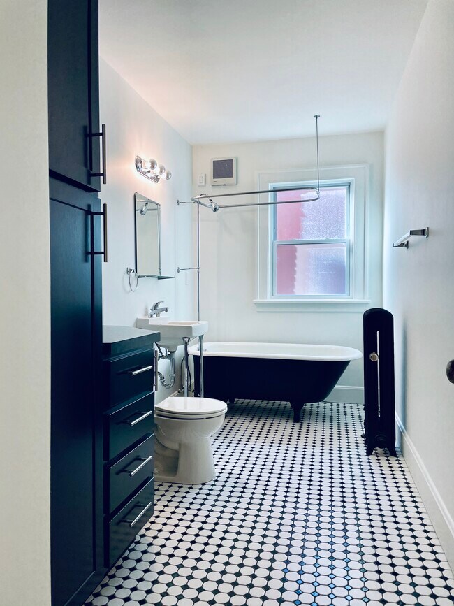 Foto del edificio - 13318 Madison Ave