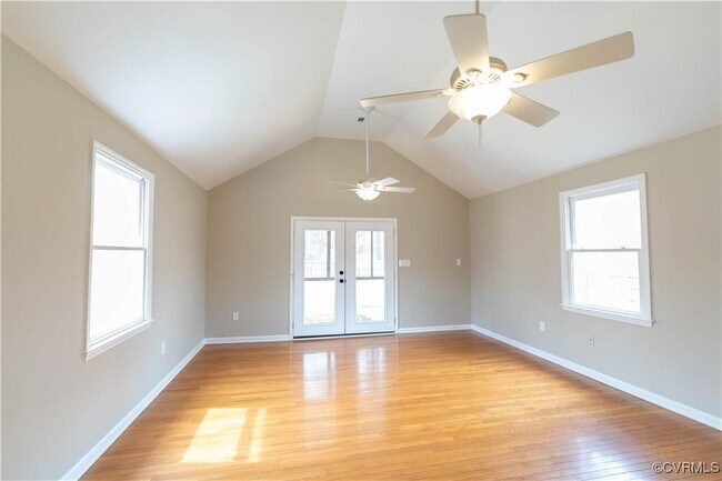 Building Photo - 4304 McIlwaine Dr