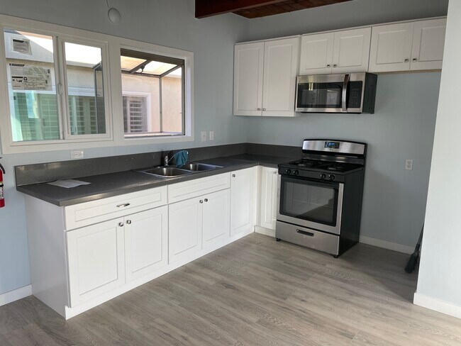 Kitchen - 16811 14th St