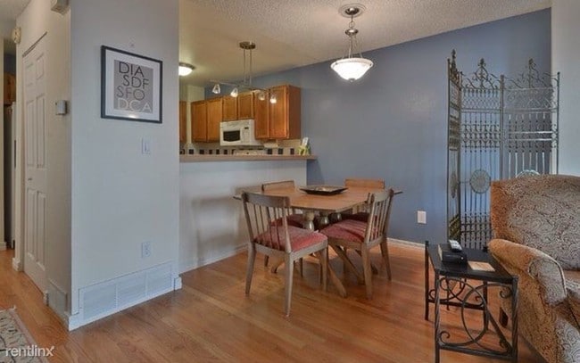 Building Photo - 1510 Sidon Cir