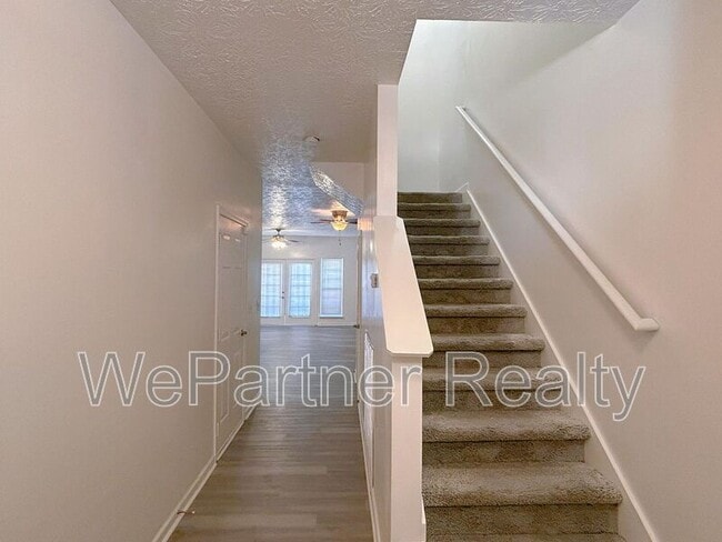 Building Photo - 4222 High Park Ln