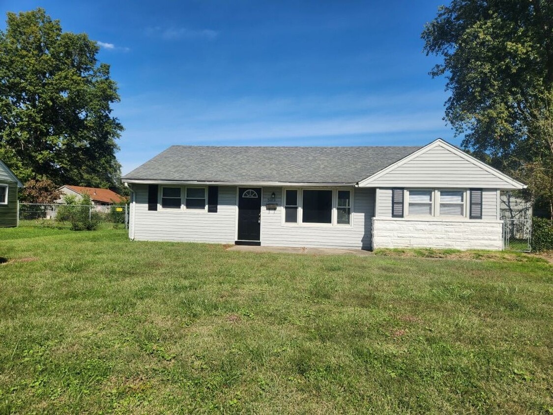 Primary Photo - Newly updated 3 bedroom 1.5 bath home for ...